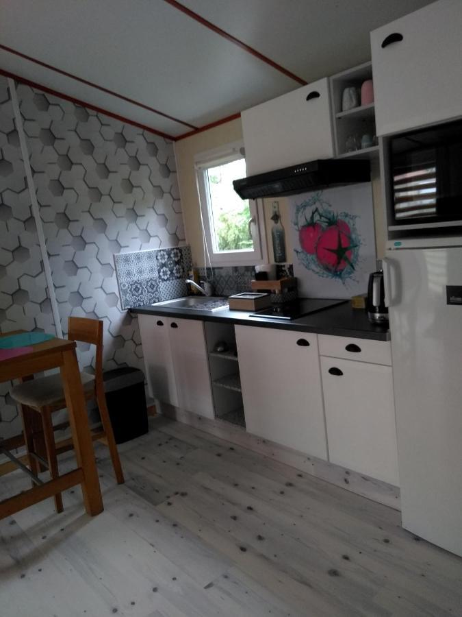 Le Haut Village Chambre D'Hotes Mobi-Loft Cosy Sauna ,Douche ,Chromotherapie Arrest Buitenkant foto