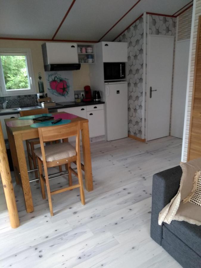 Le Haut Village Chambre D'Hotes Mobi-Loft Cosy Sauna ,Douche ,Chromotherapie Arrest Buitenkant foto